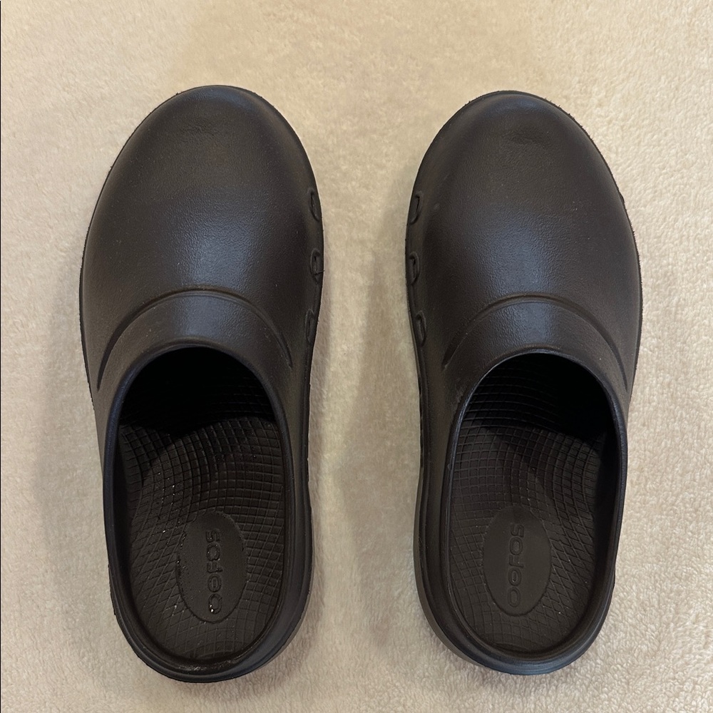 OOFOS OOcloog Clog Black recovery sports comfort slip-on size m4/w6